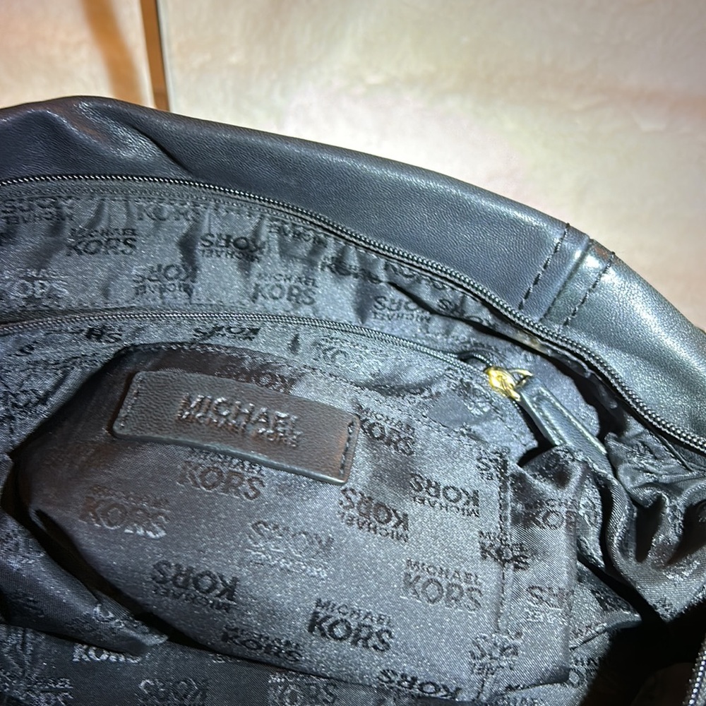 Michael Kors purse - Picture 5 of 6